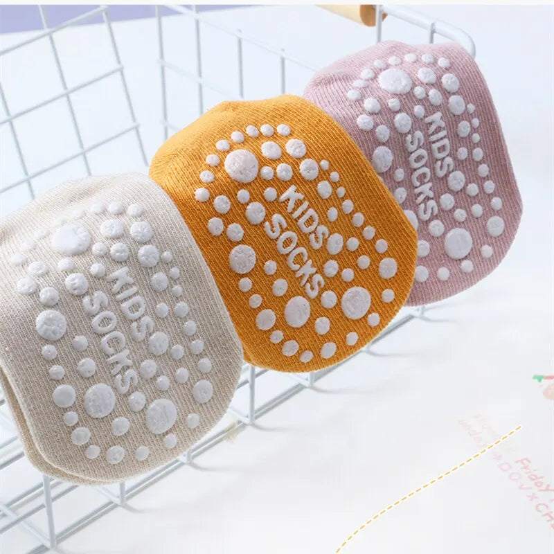 Meias anti-derrapante para bebês, meias fofas de animais para bebês, bebês e crianças, primavera e inverno, 2 pares