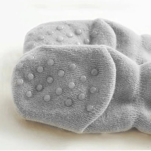 1 Par de Meias de Algodão Cinza para Bebê com Design 3D de Animal, Anti-Derrapantes e Confortáveis para Uso Diário