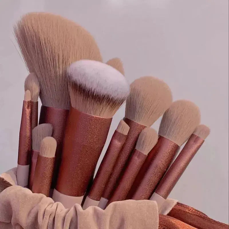13 Peças de Pincéis de Maquiagem: Conjunto de Ferramentas de Beleza para Sombra, Base, Blush e Mais, com Bolsa Inclusa