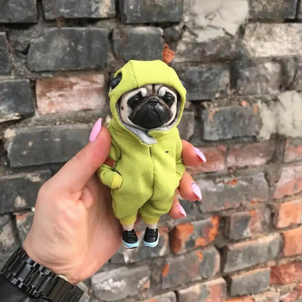 Boneca Artesanal de Resina - Filhote de Cachorro em Pé: Figura de Brinquedo de Chihuahua SharPei, Decoração de Casa com Acessórios Elegantes